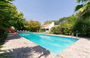 Outdoor pool - Posada del huerto by Vilvey Turismo (Chacras de Coria)