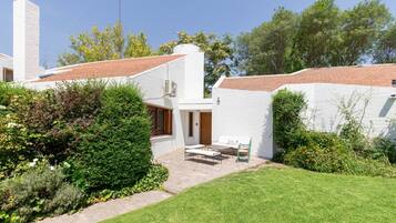 Ferienhaus | Blick auf den Garten