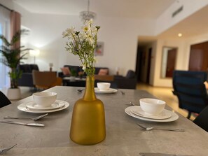 Dining - Grays Hostel By Haly (Dubai)