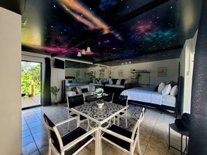 Dining - Vibra Del Campo with a hot tub (Aguada)