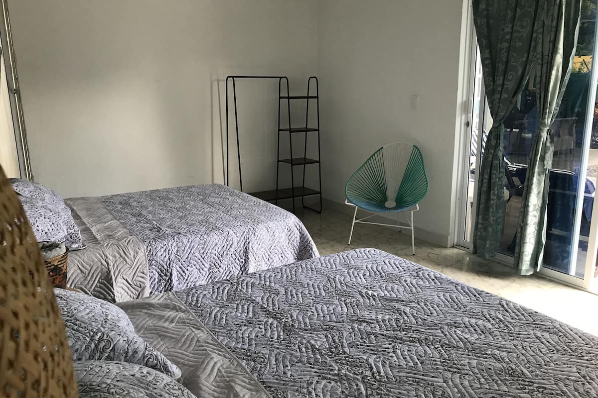 1 habitación, cubrecamas, colchones Select Comfort y wifi gratis