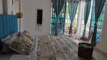 Down duvets, Select Comfort beds, free WiFi, bed sheets