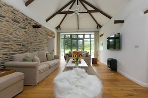 Cottage | Living area