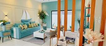 Sea Renity: Luxe Villa, Pool, 4 Min Drive to Beach