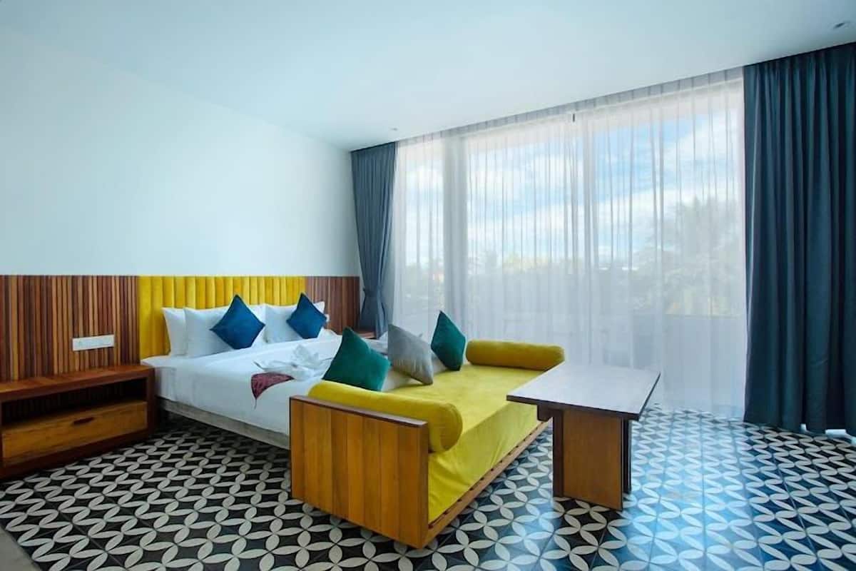 Comfort Double Room | Peralatan tempat tidur premium, gebar bulu kapas, tilam berlapik 