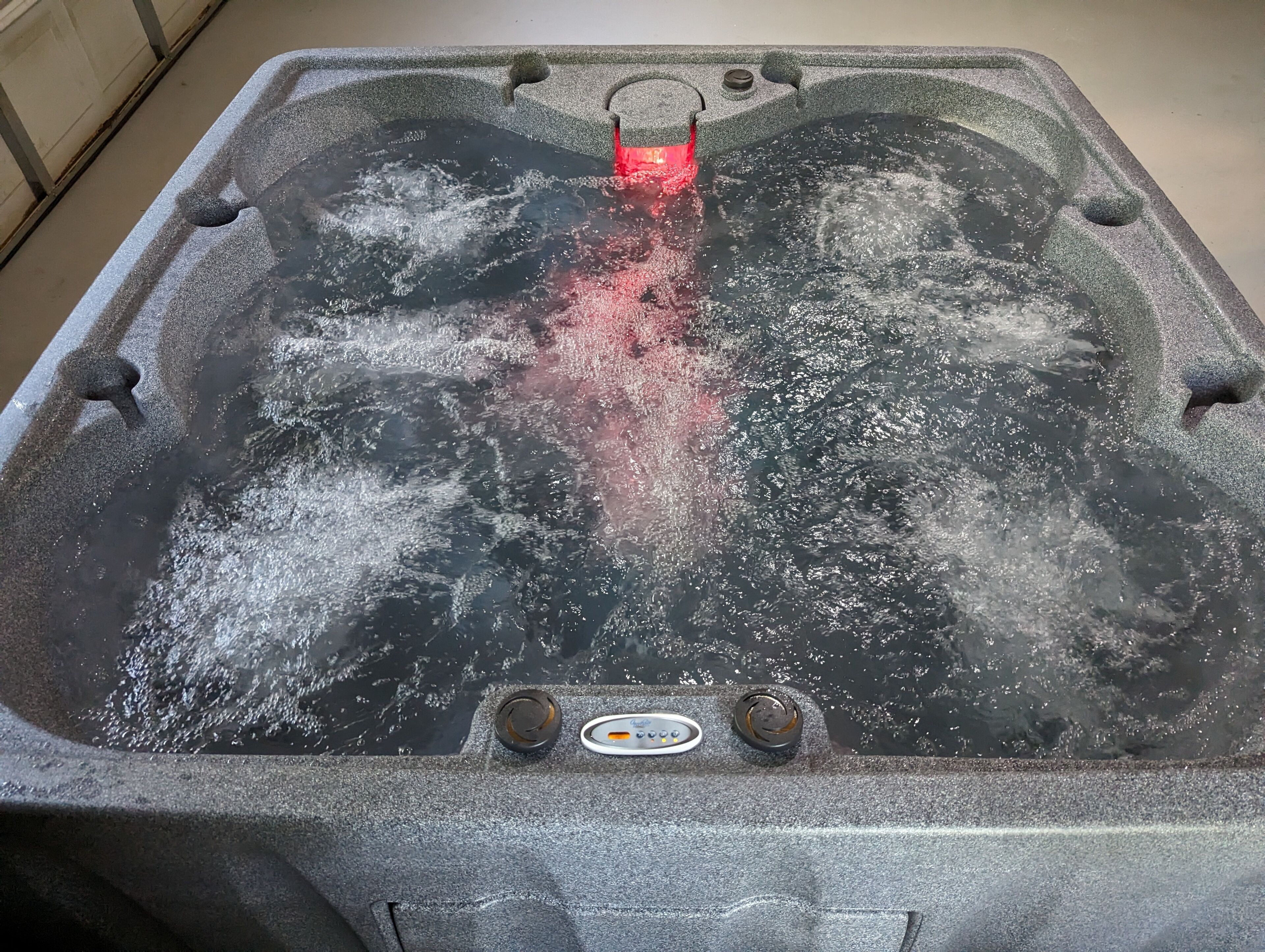 Indoor spa tub