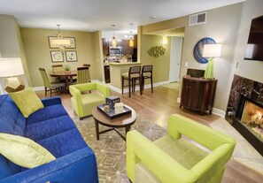 Living area - CES Show special - NEAR Convention Center (Las Vegas)