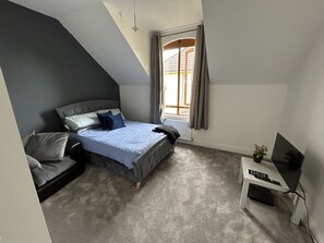 Maison | 3 chambres, accès au Wi-Fi (inclus), literie fournie