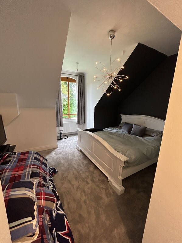 House | 3 bedrooms, free WiFi, bed sheets