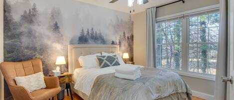 3 Schlafzimmer, Schreibtisch, Bügeleisen/Bügelbrett, Reisekinderbett