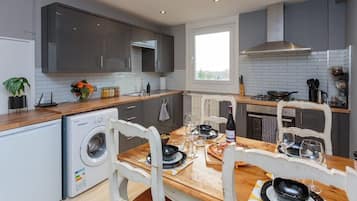 Fridge, coffee/tea maker, electric kettle, toaster
