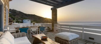 Beachfront Andros Retreat | Villa Stenies Thalassa | Private Pool | 4 bedrooms.