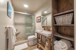 Executive Condo | Bathroom | Shower
