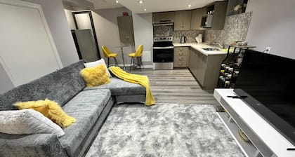 Stylish Oasis in a Central Location, just 15minutes from Toronto Pearson Airport