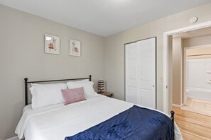 4 quartos, escrivaninha, Wi-Fi, roupa de cama