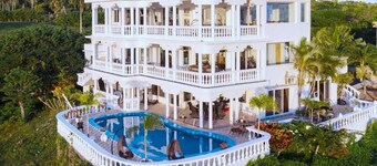 Room w/ ocean view balcony next to the beach. 2 pools, fire pit, gardens & more!