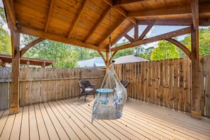 Terrace/patio - Forest Escape Lake Conroe (Montgomery)
