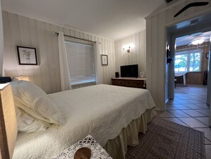 1 habitación, tabla de planchar con plancha, wifi gratis y ropa de cama 