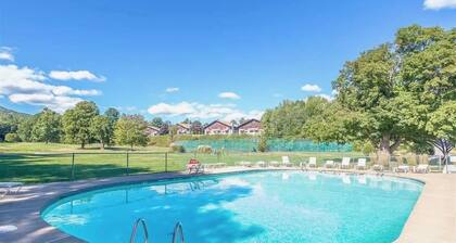 3 Bedroom Plus Loft, 2 Full Baths, 1 Minute to Story Land, 10 mins to Slopes!