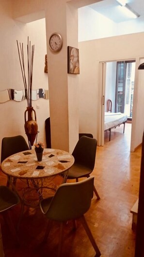 Standard Apartment | Living area - Beautiful Apartment in Madrid downtown (Madrid)