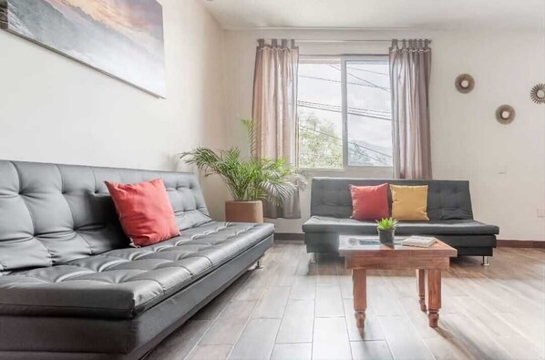 Smart TV - Where you want to relax, Cozy Hill Apartment. (Oaxaca)