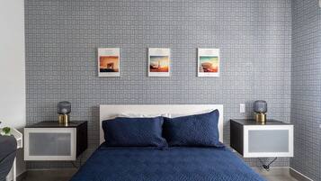 1 habitación, tabla de planchar con plancha, internet y ropa de cama