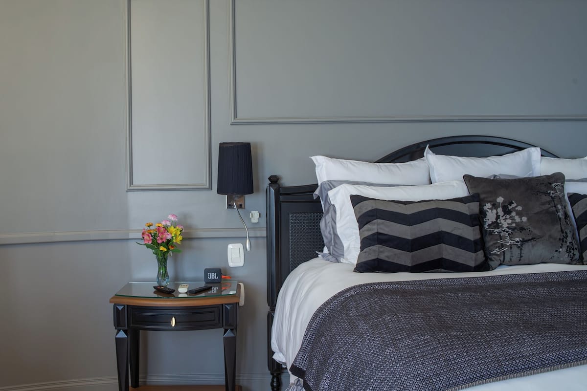 Romantisk studiosvit | 1 sovrum, allergitestade sängkläder, minibar och individuell inredning
