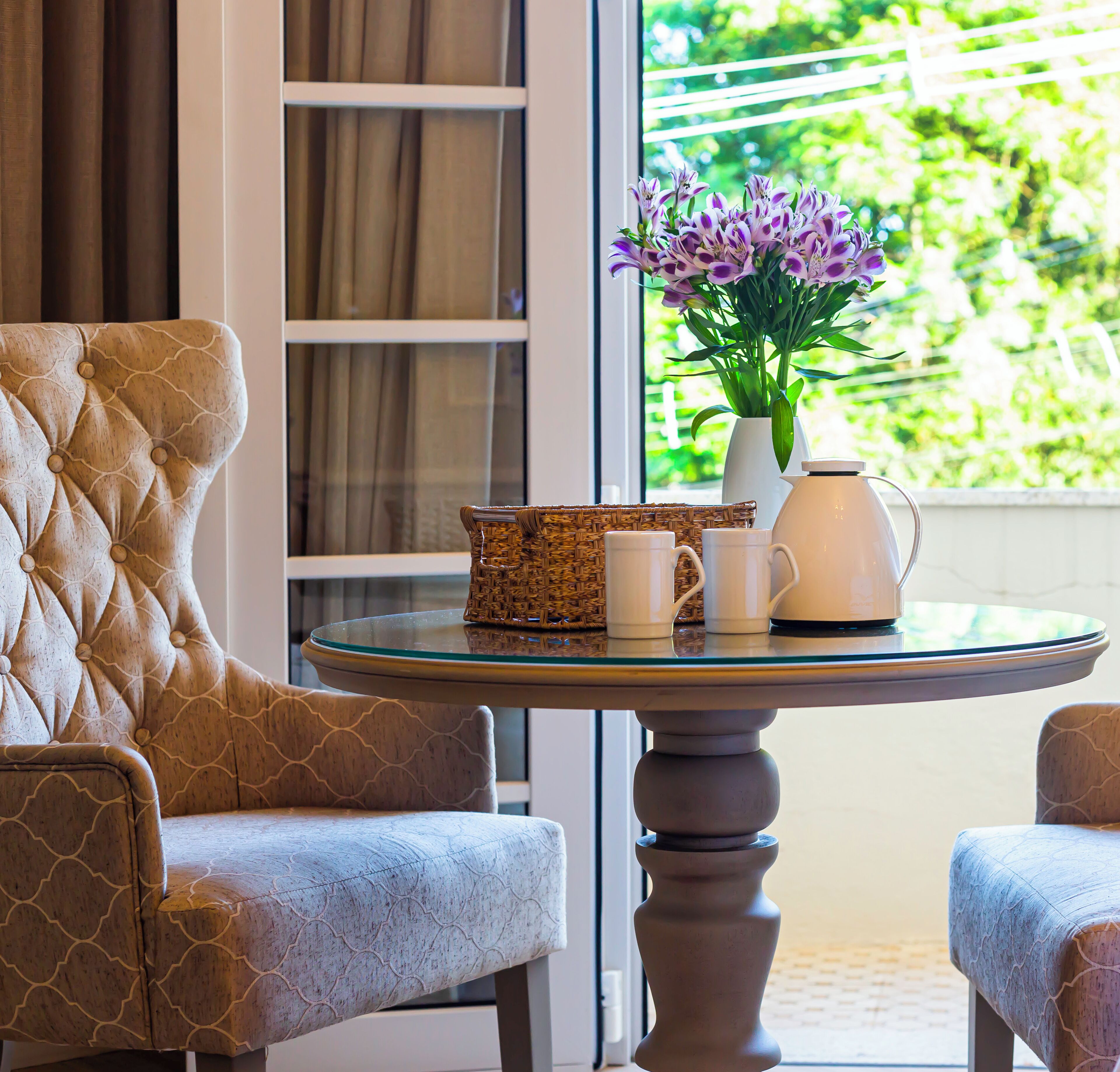 Suite Luxo | Roupas de cama antialérgicas, frigobar, individualmente decorados