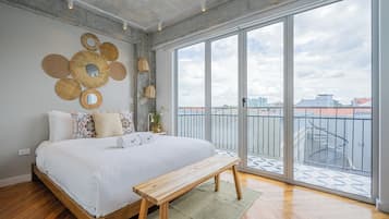 Apartment, 2 Bedrooms (CC4A) | Premium bedding, soundproofing, iron/ironing board, free WiFi