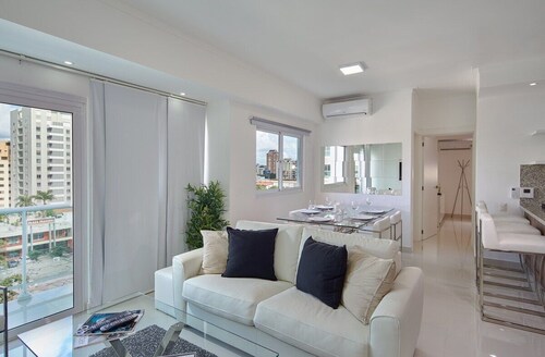 Classy 1BR | wifi * Downtown | Piantini