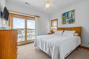 3 habitaciones, escritorio, tabla de planchar con plancha y wifi gratis 