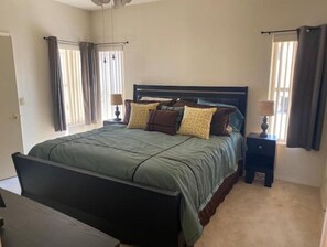 4 Schlafzimmer, Bügeleisen/Bügelbrett, Reisekinderbett, kostenloses WLAN