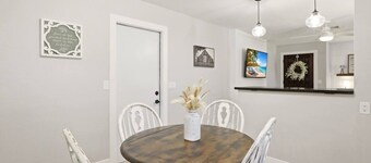 Caloosahatchee Hideaway II-Waterfront Retreat