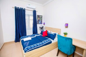 3 bedrooms, bed sheets