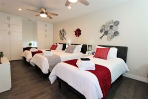 2 bedrooms, iron/ironing board, travel cot, free WiFi