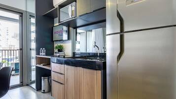 Estudio urbano (443313) | Cocina privada | Refrigerador, microondas y cafetera de espresso
