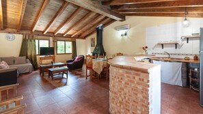 TV, fireplace, stereo - Cortijo El Pino Cortijos Nuevos by Ruralidays (Jaén)