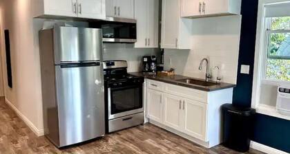 2bd/2ba, Family Friendly, 6 miles to Disneyland