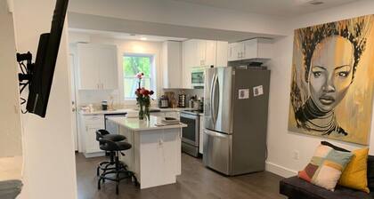 Cozy 2/1.5 Getaway in Lily Ponds