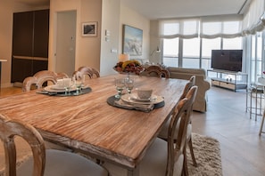 Dining - Phoenix Luxury Loft in Cádiz (Cádiz)