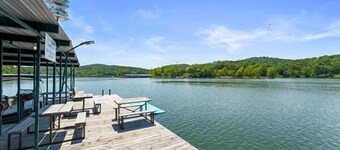 3 BR Waterfront Cabin w/ Pool + Swim & Boat dock
