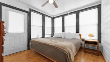 4 bedrooms, travel crib, free WiFi, bed sheets