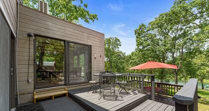 Lakefront 4BR Cabin w/ Pool + Swim & Boat dock