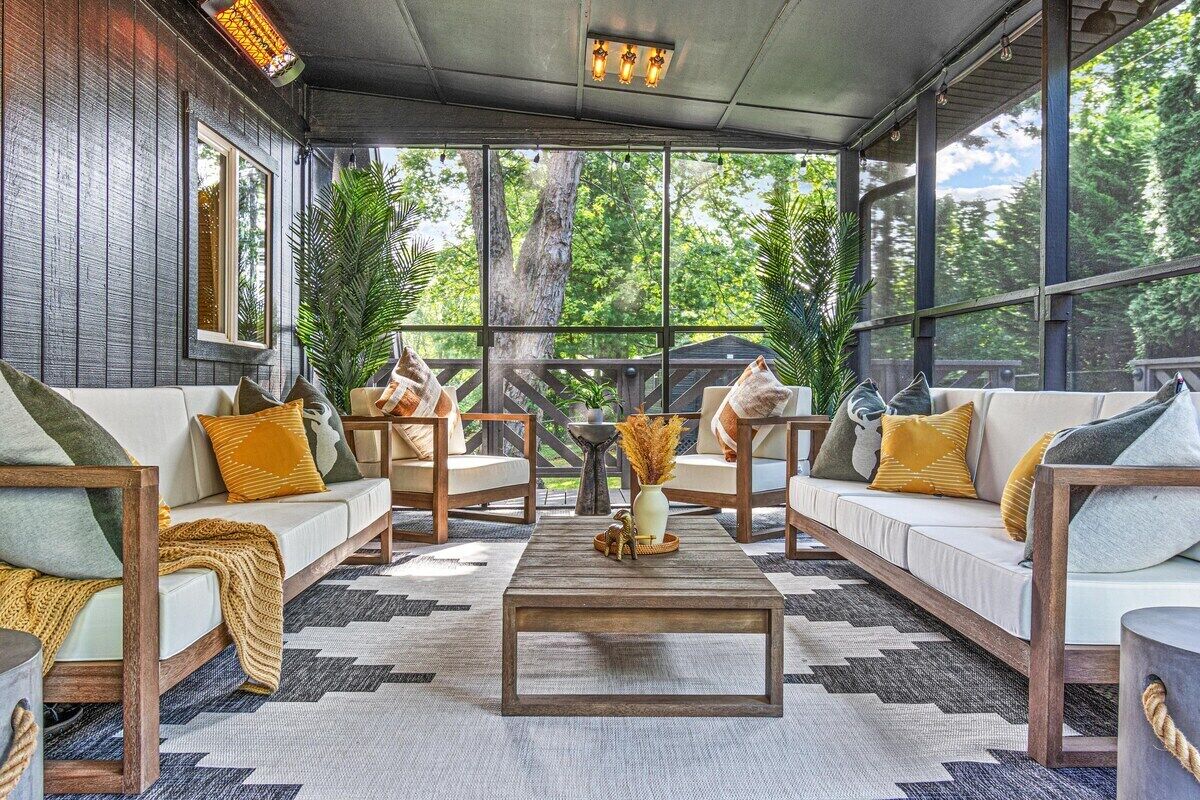 智能电视、壁炉、办公室、电脑显示器