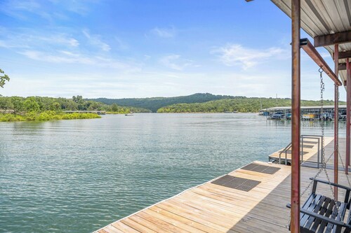 Lakefront 3BR Cabin w/ Pool + Swim & Boat dock