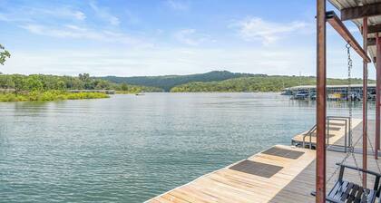 Lakefront 3BR Cabin w/ Pool + Swim & Boat dock