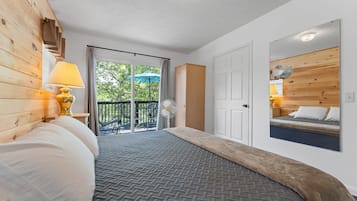 4 bedrooms, free WiFi, bed sheets