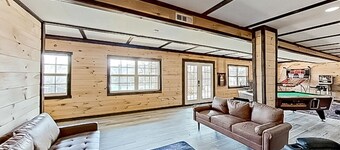 2 BR Waterfront Cabin w/ Pool + Swim & Boat dock