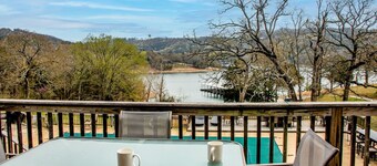 3BR Duplex Cabin w/ Pool + Swim & Boat dock