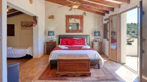 8 soverom, strykejern/-brett, reiseseng for barn og wi-fi